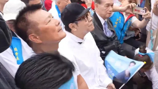 蔡康永「穿白衣揮小旗」　出席蔣萬安競總大會