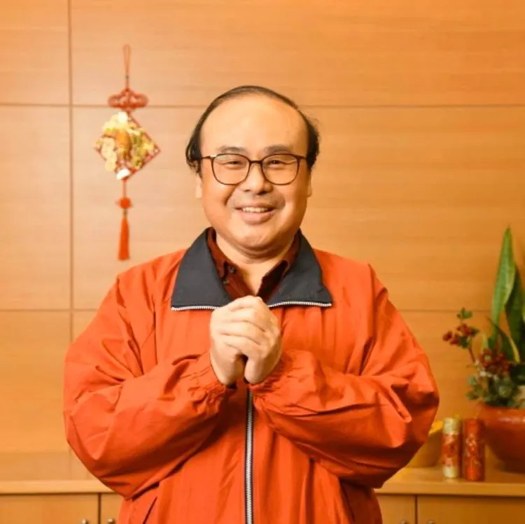 前交通部長陳建宇今指出，松山機場遷或不遷，就欠賴總統一句話。翻攝自陳建宇臉書