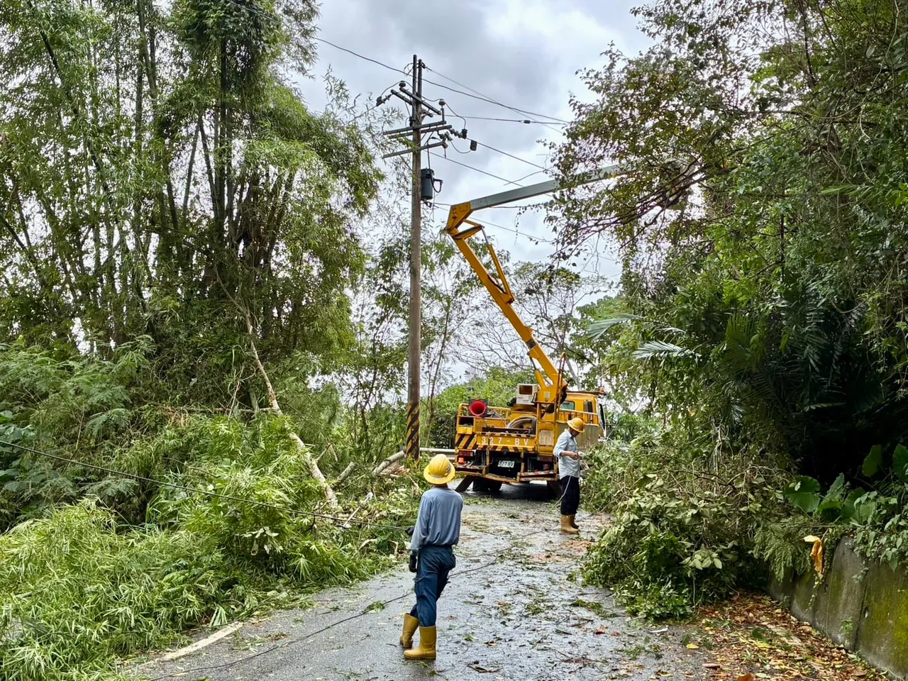 中颱薔琵導致全台曾停電逾10萬戶　這縣市最多