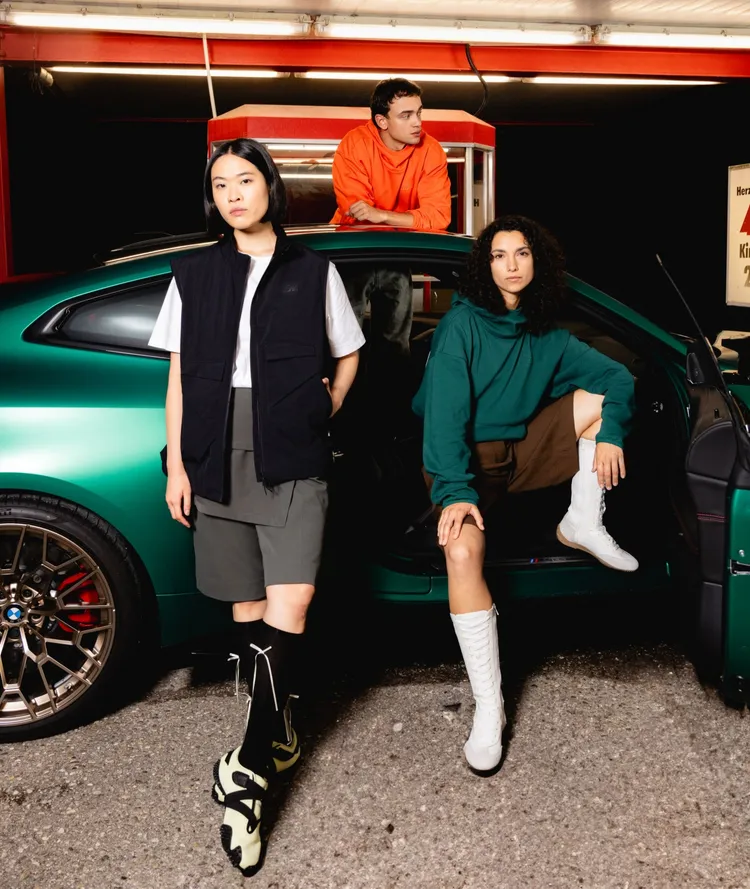 活動期間亦提供 BMW Lifestyle 生活精品、加裝品限時禮遇，包含冬季禦寒、防雨單品優惠、歲末慶典專屬獻禮。業者提供