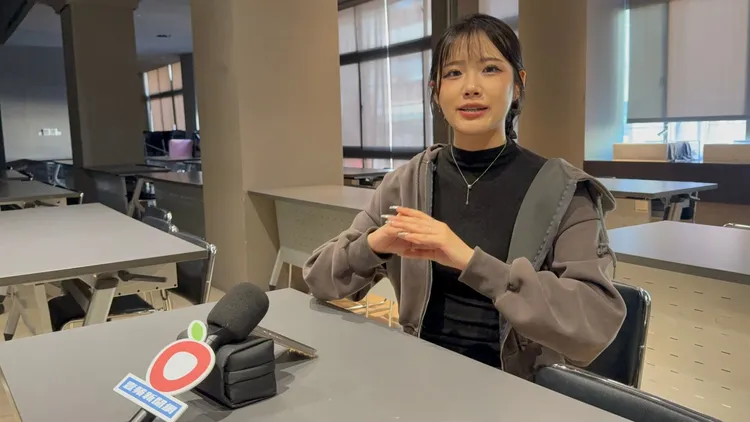 21歲生日拿到難忘禮物，藍玉鳳說20萬全要拿來「投資自己」。莊曜聰攝