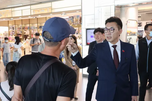 呼應松機遷建！江啟臣促升級台中機場　分擔桃機旅運需求