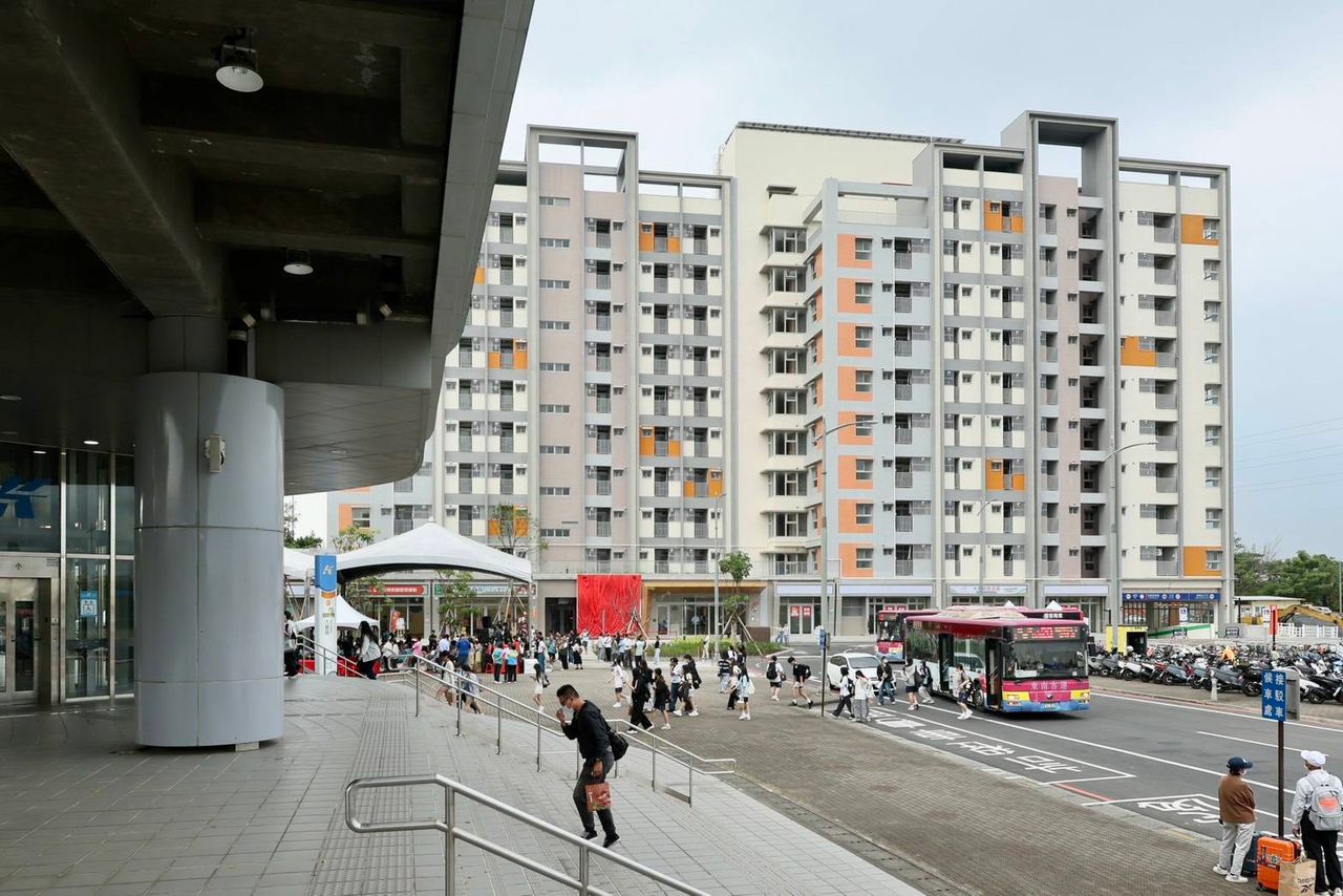 到站即到家首案40%婚育宅 高市自建大寮社宅今落成啟用
