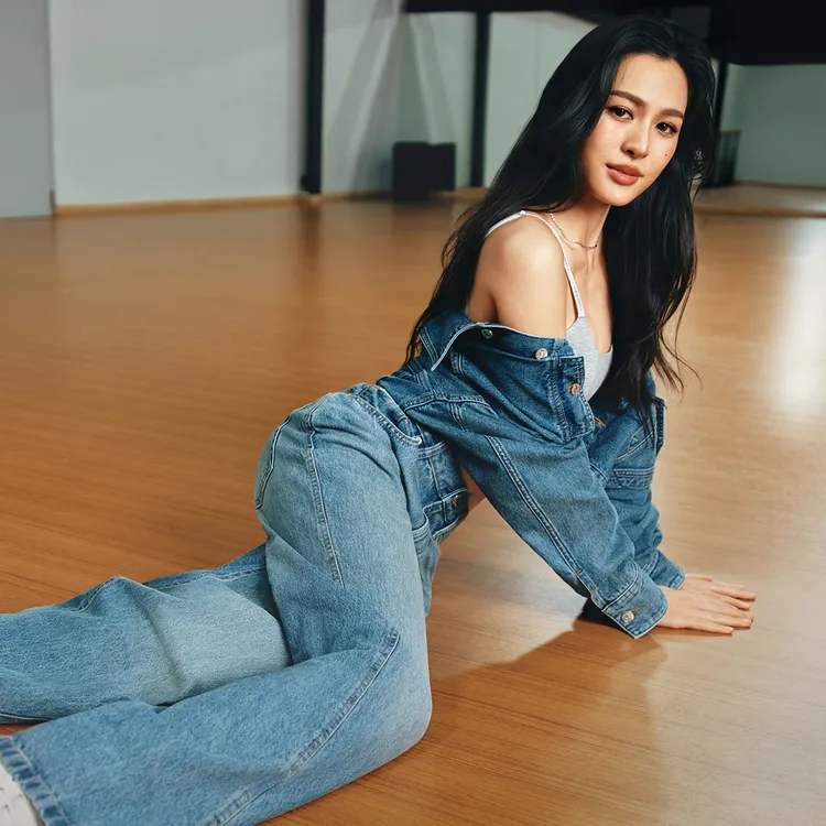 鄺玲玲拍攝Calvin Klein形象廣告。品牌提供