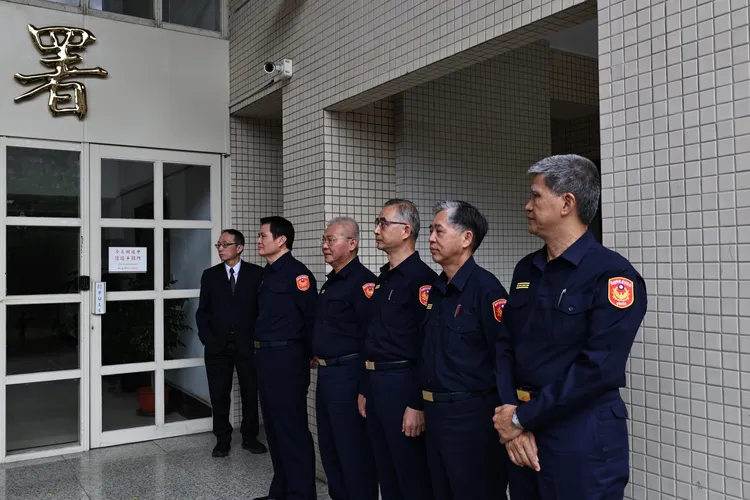 六都警察局長出席，共同宣誓全面防賄選、賭盤與深偽假訊息。警方提供