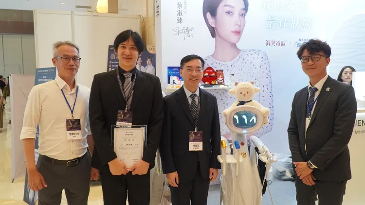 活動現場匯聚美容醫學專業人士，共同分享光電保養與電音波臨床應用經驗。