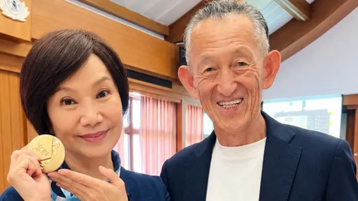 被《白蛇傳》深深打動！日本長青跑者來台見唐美雲　跨海獻上世壯運金牌
