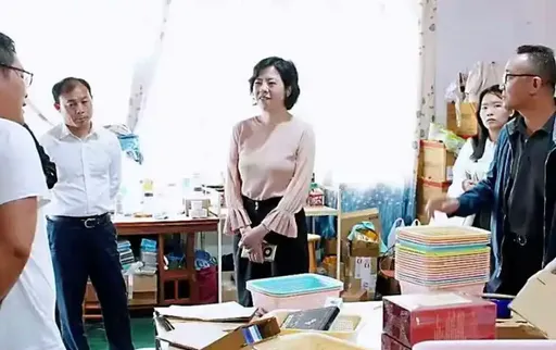 端莊美女官員累爆9男　前夫含淚揭發「今天3次，等下還要」鐵證