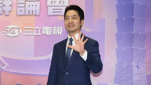 蔣萬安辯論中「在紙上畫圓圈」　引心經6字吐露心裡話