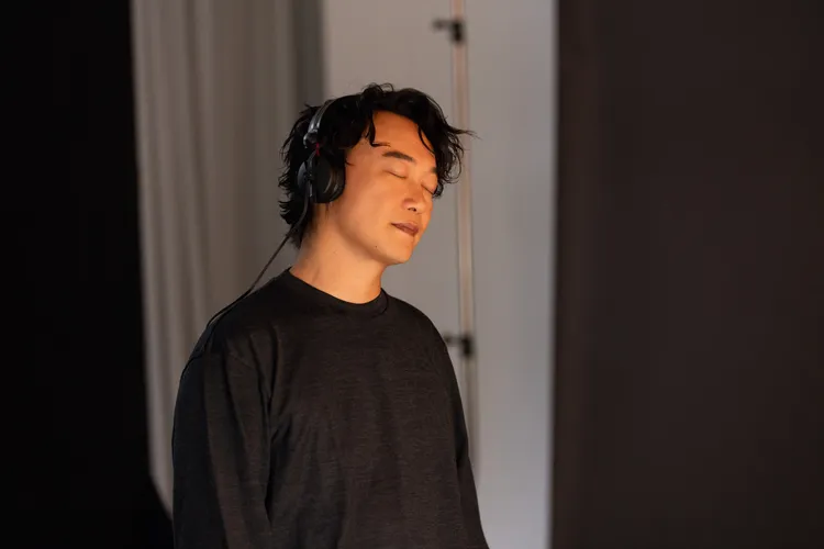 陳奕迅邀粉絲見證錄音過程，亦考驗粉絲「忍」術。EAS Music Limited提供