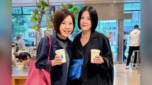 苗可麗巧遇于美人　在東京咖啡店興奮尖叫