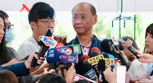 接神祕電話「不說市長挺誰」　北市民政局長被追問表態了