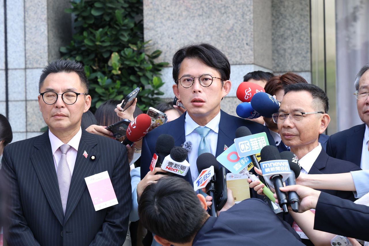 遷移松機掀討論 民眾黨團:大方向支持