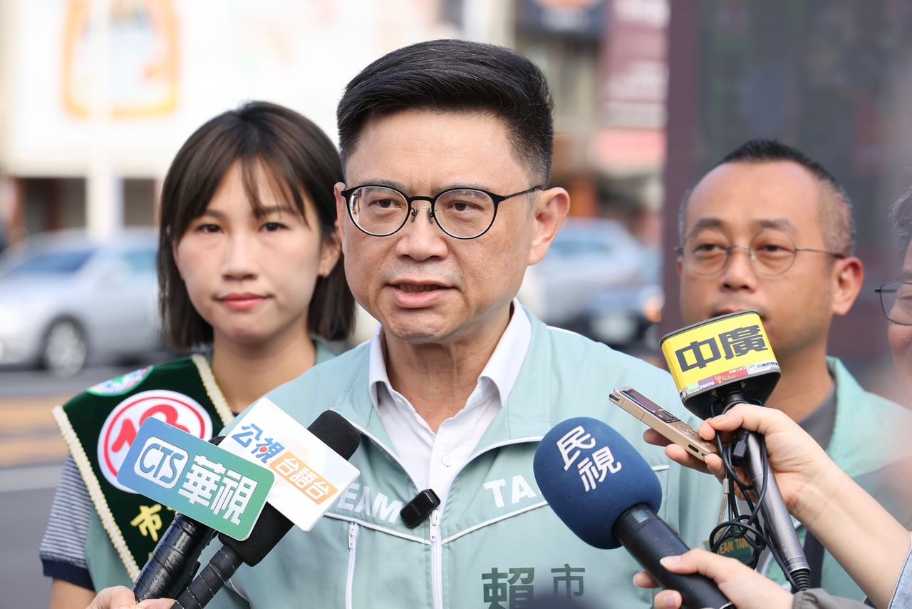 首場高雄市長辯論會明晚登場!賴瑞隆辯論會備戰到燒聲 喊話接棒陳其邁