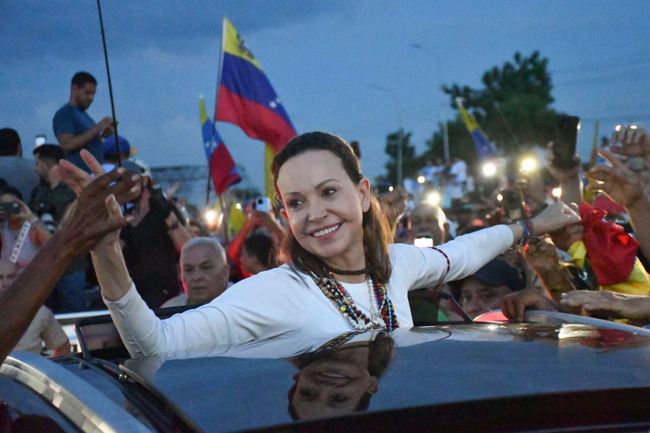 流亡近1年不躲了!諾貝爾和平獎得主馬查多回國 委內瑞拉政局再掀波瀾