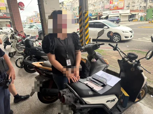 等不到鈔票等來警察！假投資面交現金　45歲女車手當場愣住