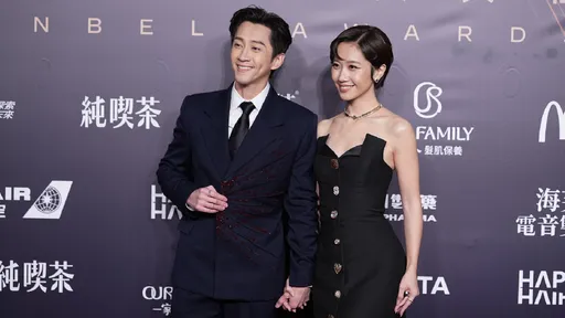 金鐘紅毯｜陳漢典甜牽Lulu　結婚周年主持爭獎一把抓