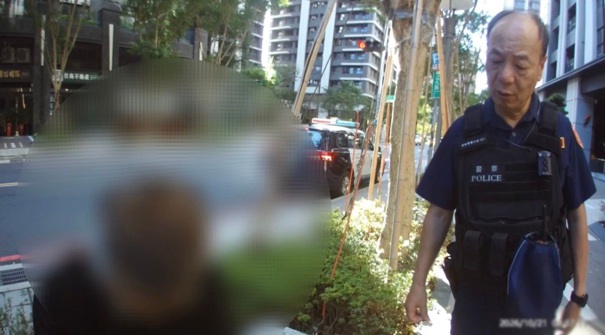 男坐路邊晃頭晃腦 警來關切...他直接秀出安毒吸食器