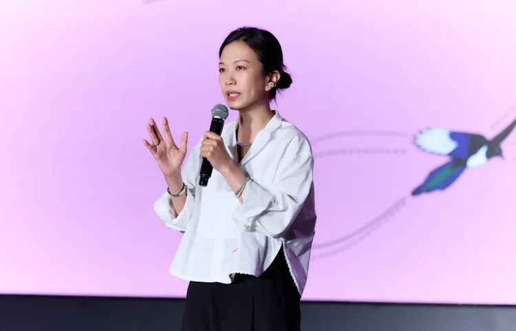 Summer上台分享創業之路艱辛。喜鵲娛樂提供