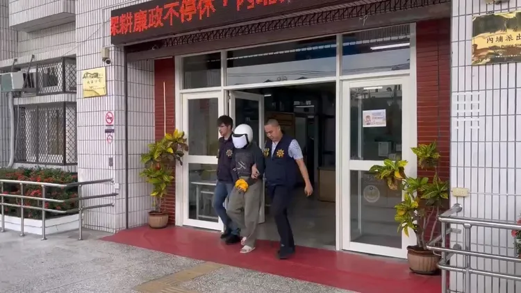 楊男毒品唾液快篩檢驗呈陽性反應，全案依違反毒品危害防制條例、妨礙公務及公共危險等罪嫌偵辦。翻攝畫面
