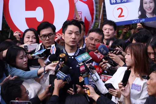 蔣萬安支持者被吼「市長講話吵什麼」　競辦還原狀況：非團隊人員