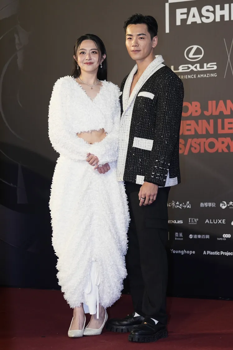 禾浩辰（右）與吳品潔夫妻。彭欣偉攝