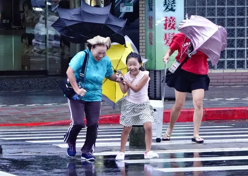 颱風假？最新風雨預測　17縣市明達停班課標準