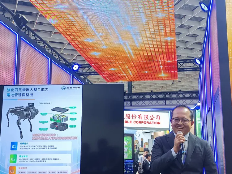 台塑新智能與中華汽車旗下綠捷公司合作開發電池系統，圖為綠捷總經理陳威鳴。許麗珍攝