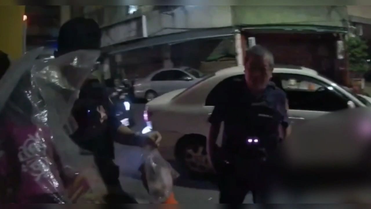 深夜巡邏盤查違停!新興警查獲藥頭 當場查扣大批毒品