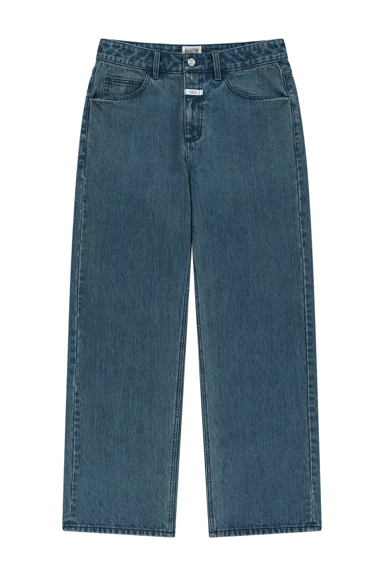 M+FG男款半寬版破洞斜紋牛仔褲，4890元。品牌提供