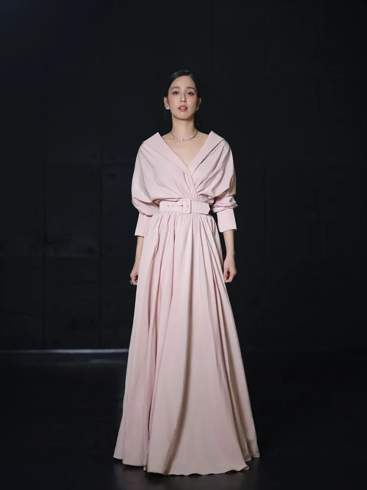 陳庭妮選穿Rhea Costa淡粉色禮服。翻攝陳庭妮IG