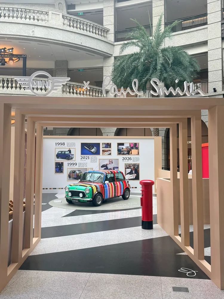 MINI Paul Smith Edition將於10月17日至18日在台北BELLAVITA展出，後續巡迴台中勤美術館、林口三井、桃園華泰名品城及台南南紡購物中心，讓消費者近距離欣賞聯名車款。林浩昇攝