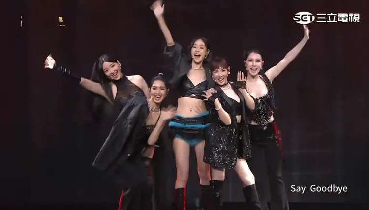 5位女神穿著火辣，尺度爆表。翻攝三立電視
