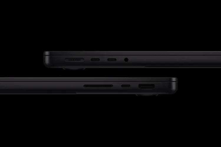全新14吋MacBook Pro配備3個Thunderbolt 4連接埠、HDMI、MagSafe 3、SDXC卡槽及耳機插孔，方便連接周邊裝置與傳輸檔案。Apple提供