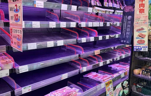 薔琵颱風來清空賣場貨架！超市補貨來不及