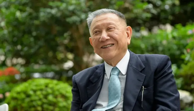 沈慶京看完《少康戰情室》專訪張善政，直呼「60年來第一次聽政見落淚」。翻攝沈慶京臉書