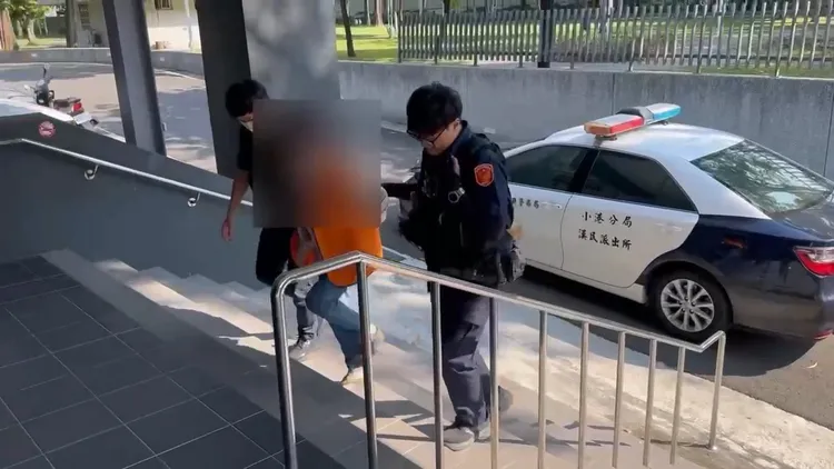 警方將67歲蕭姓女車手移送法辦。翻攝畫面