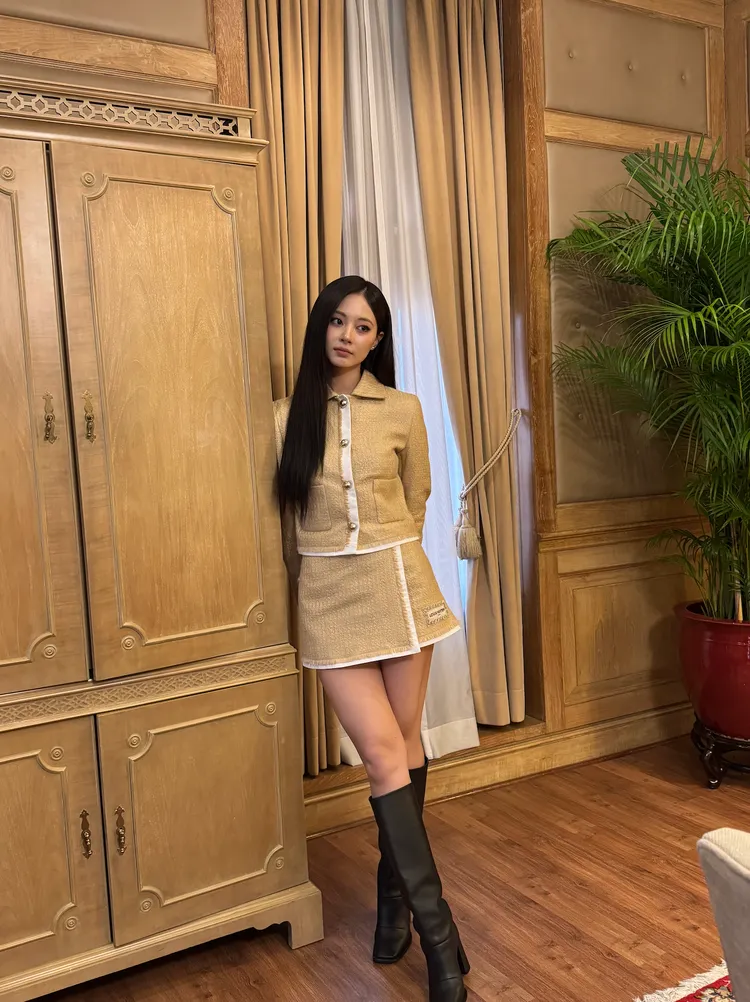 周子瑜身著LV Flight Mode系列服裝。品牌提供