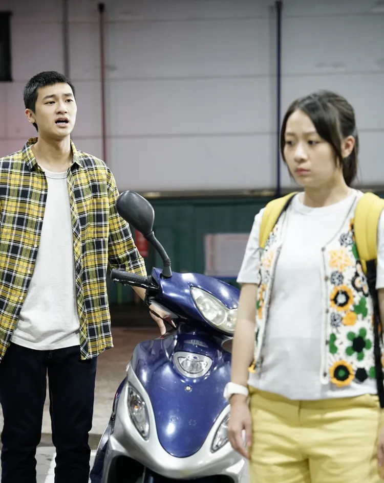 裴子齊（左）、安以蕎（右）飾演一對情侶。大愛提供