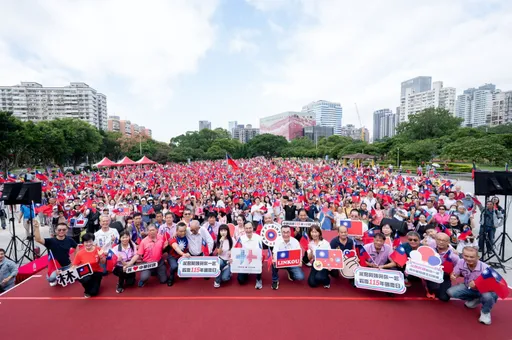  國慶熱血一整天！林口早迎3千人國慶升旗　晚看民歌音樂會
