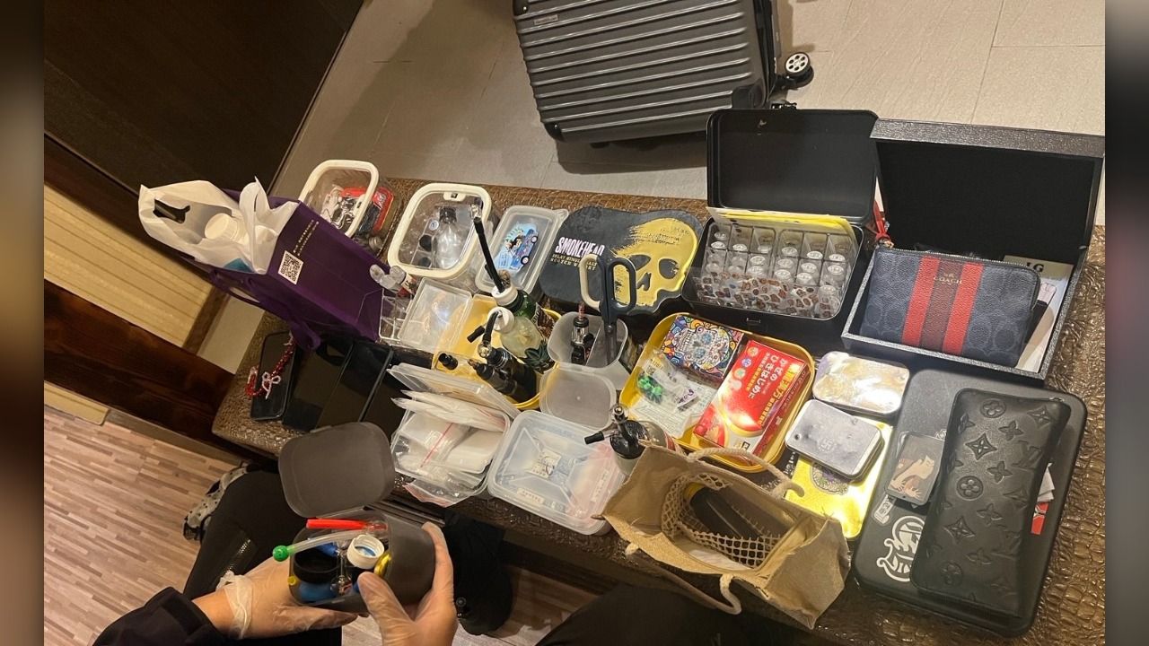 把摩鐵當毒品分裝場「訪客頻繁短暫逗留」 新北警破門逮43歲藥頭
